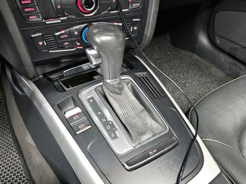 2012 Audi A4 2.0 TDI B8 photo 9