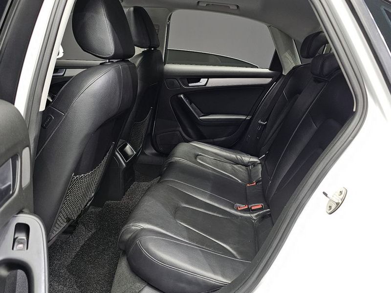 2012 Audi A4 2.0 TDI B8 photo 12