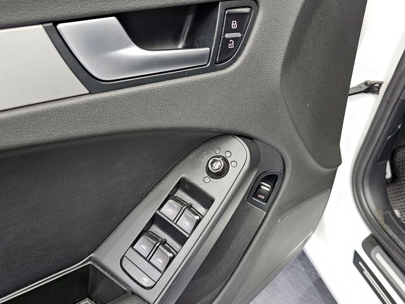 2012 Audi A4 2.0 TDI B8 photo 17