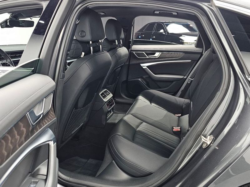 2022 Audi A6 45 TFSI Quattro Premium photo 11