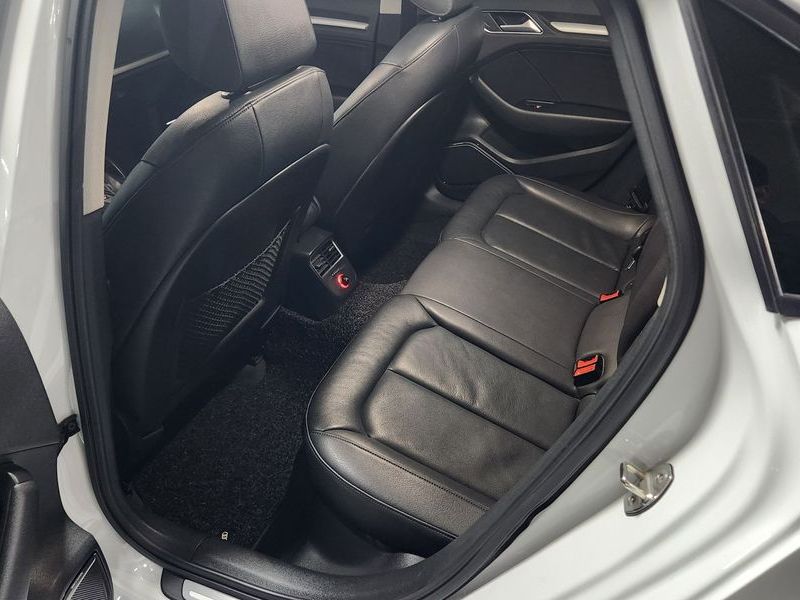 2015 Audi A3 35 TDI Dynamic Sport Edition 8V photo 11