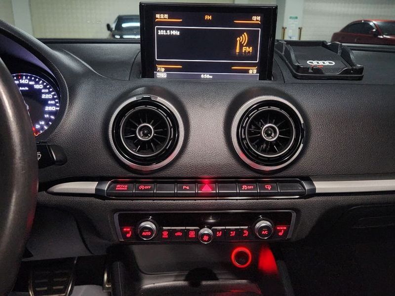 2015 Audi A3 35 TDI Dynamic Sport Edition 8V photo 16