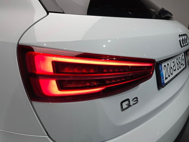 2016 Audi Q3 35 TDI Quattro Design Line 8U photo 23