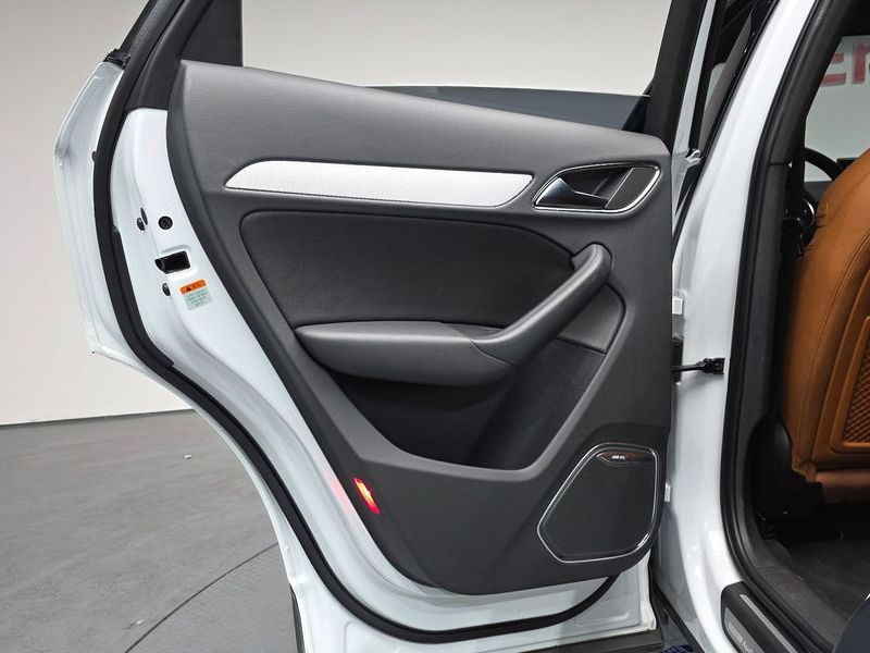 2016 Audi Q3 35 TDI Quattro Design Line 8U photo 25