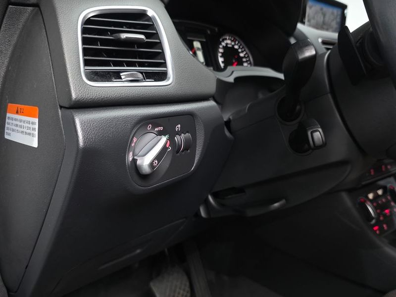 2016 Audi Q3 35 TDI Quattro Design Line 8U photo 28