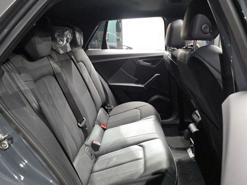 2020 Audi Q2 35 TDI Premium photo 12