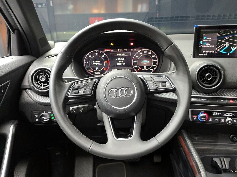 2020 Audi Q2 35 TDI Premium photo 13