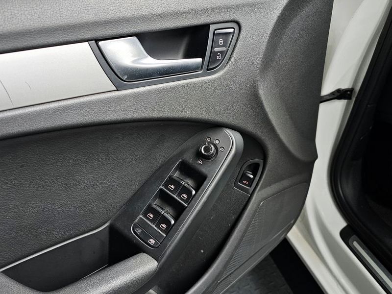 2012 Audi A4 2.0 TDI B8 photo 13