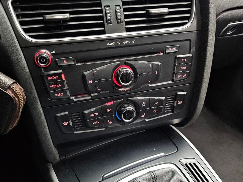 2012 Audi A4 2.0 TDI B8 photo 18