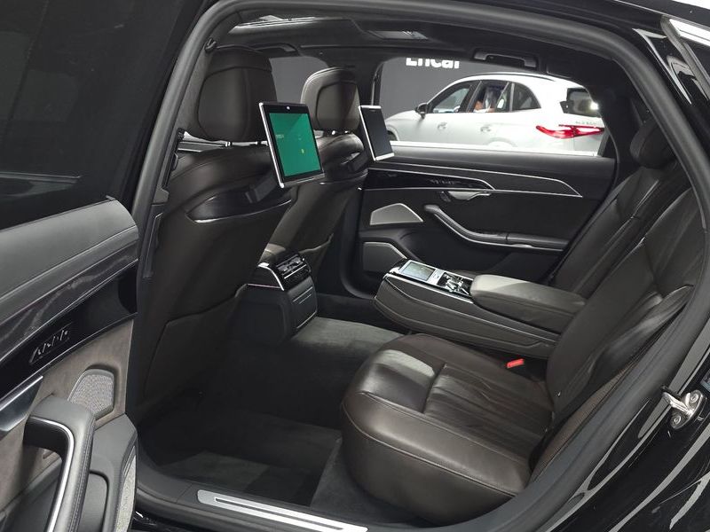 2020 Audi A8 60 TFSI Quattro LWB photo 12