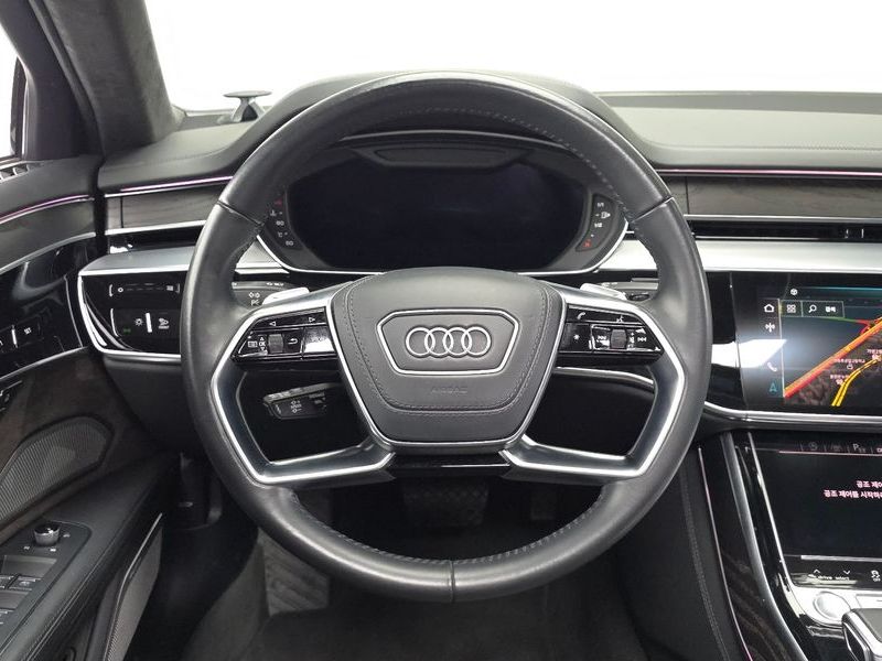 2020 Audi A8 60 TFSI Quattro LWB photo 13