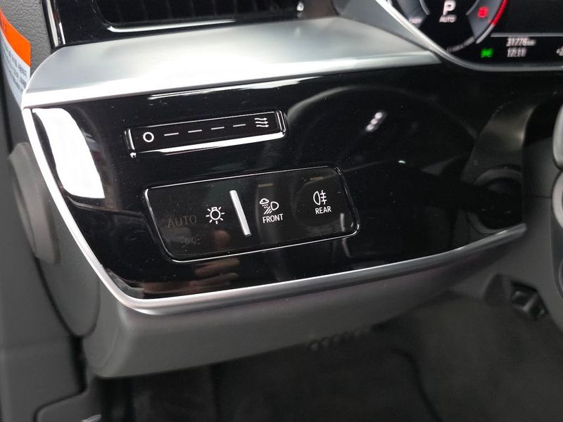 2020 Audi A8 60 TFSI Quattro LWB photo 27