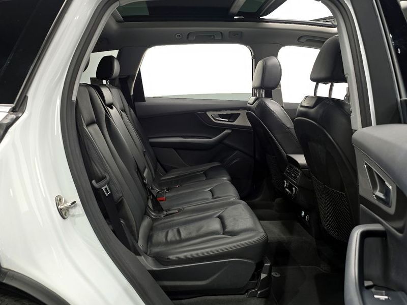 2019 Audi Q7 45 TFSI Quattro photo 12