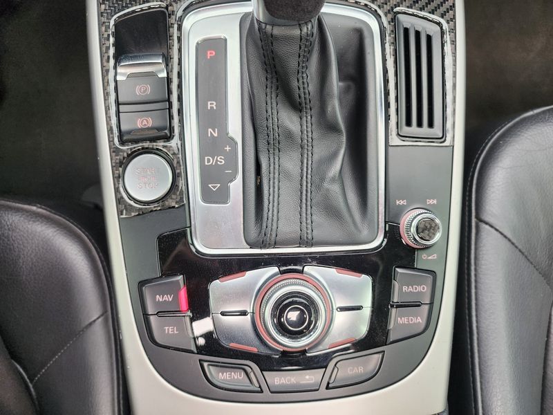2013 Audi A4 2.0 TDI dynamic B8 photo 8