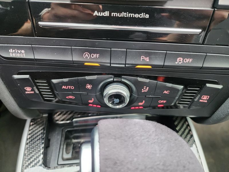 2013 Audi A4 2.0 TDI dynamic B8 photo 16