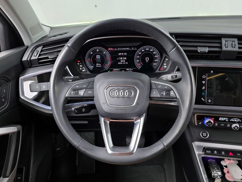 2023 Audi Q3 35 TDI photo 13
