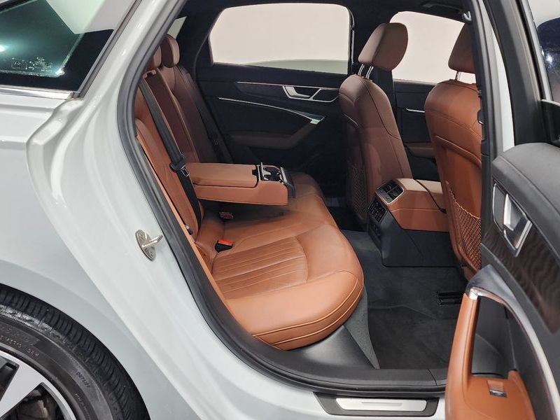 2022 Audi A6 40 TDI Premium photo 12