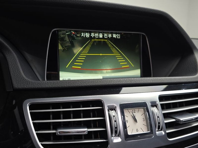 2014 Mercedes-Benz E-Class E250 CDI 4MATIC photo 15