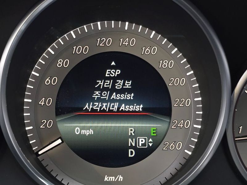 2014 Mercedes-Benz E-Class E250 CDI 4MATIC photo 16