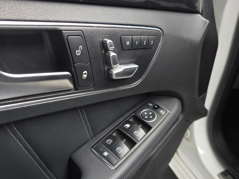 2014 Mercedes-Benz E-Class E250 CDI 4MATIC photo 27
