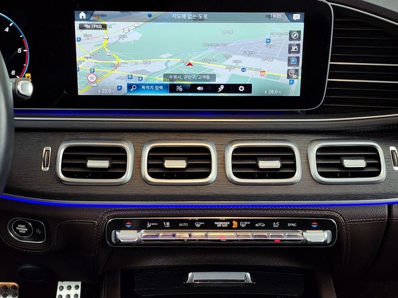 2022 Mercedes-Benz S-Class GLS400d 4MATIC photo 14