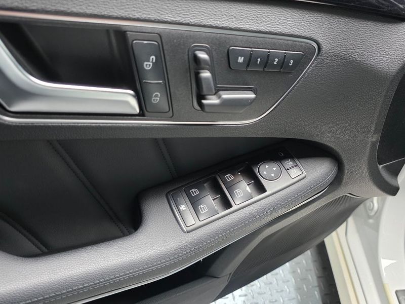 2013 Mercedes-Benz E-Class E220 CDI Avantgarde photo 14