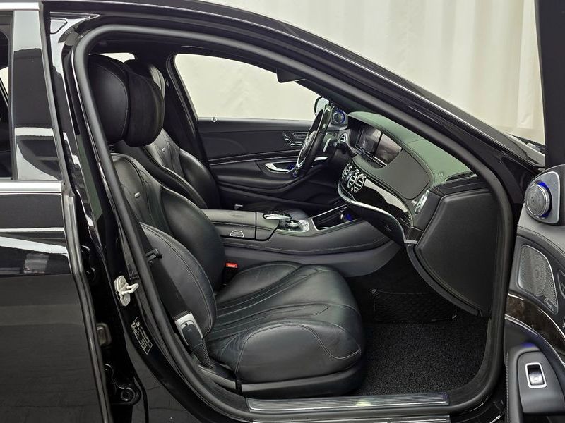 2016 Mercedes-Benz S-Class S63 AMG 4MATIC photo 11