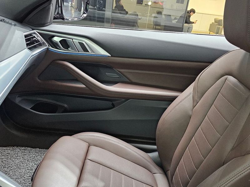 2024 BMW 4 Series 420i M Sport Coupe photo 25
