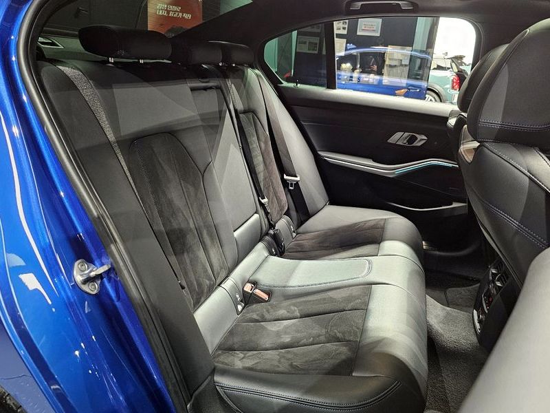 2020 BMW 3 Series 320d M Sport photo 12