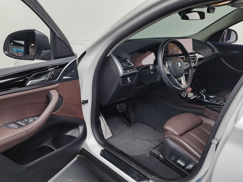 2022 BMW X4 xDrive20i xLine photo 10