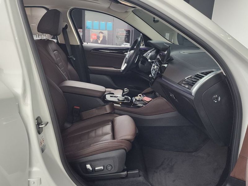 2022 BMW X4 xDrive20i xLine photo 11
