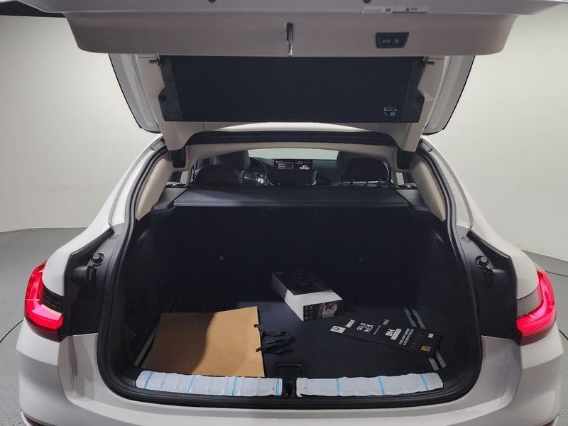 2022 BMW X4 xDrive20i xLine photo 20
