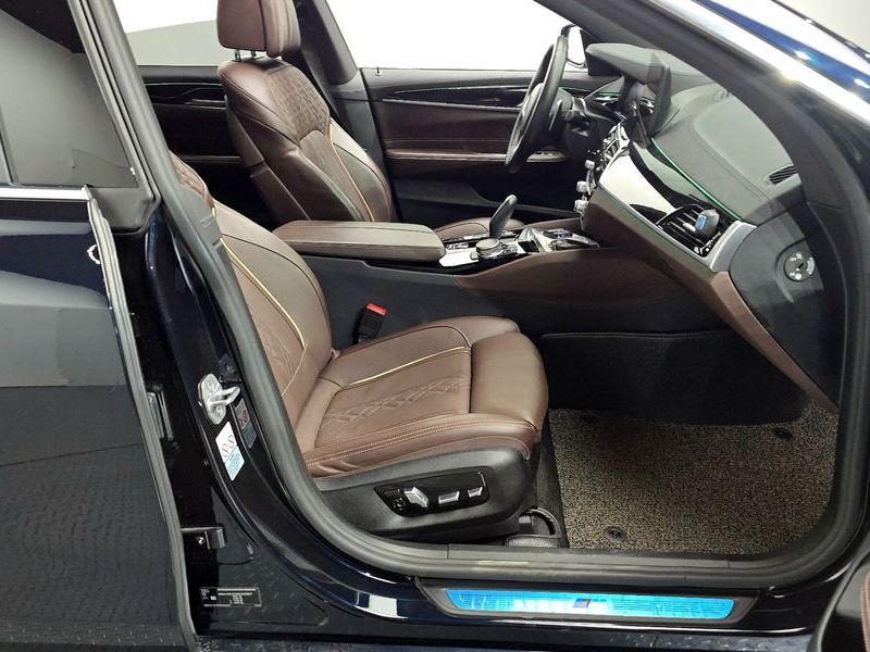 2021 BMW 6시리즈 GT 620d M Sport photo 11