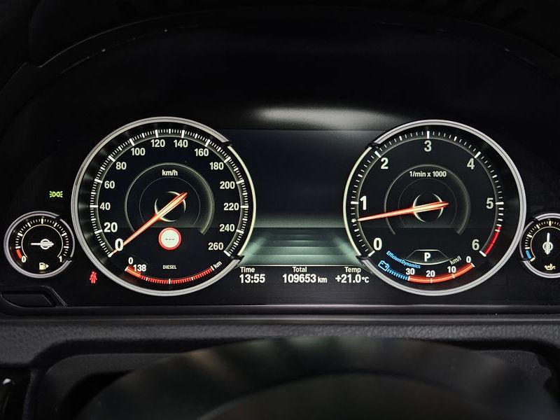 2017 BMW 5 Series GT 30d xDrive photo 8