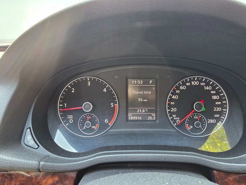 2013 Volkswagen Passat 2.0 TDI B7 photo 8