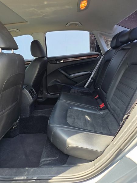 2013 Volkswagen Passat 2.0 TDI B7 photo 11