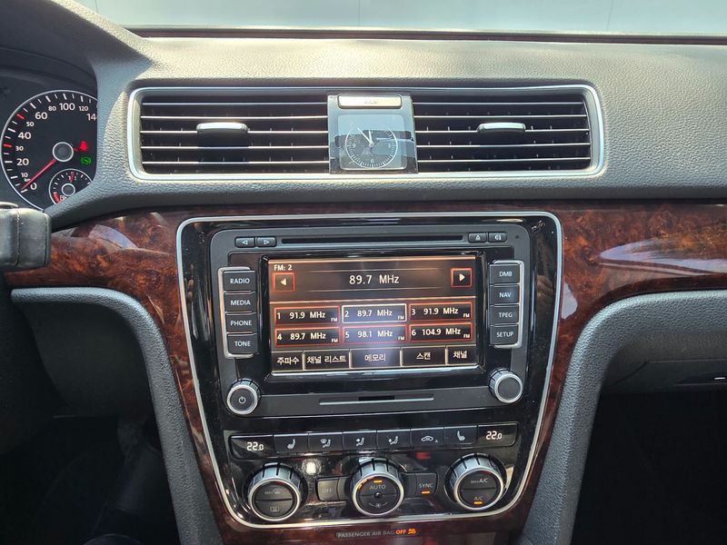 2013 Volkswagen Passat 2.0 TDI B7 photo 14