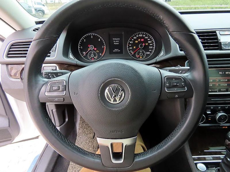 2014 Volkswagen Passat 2.0 TDI B7 photo 8