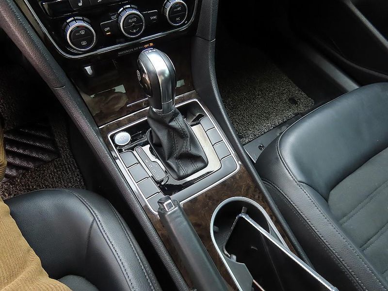 2014 Volkswagen Passat 2.0 TDI B7 photo 10