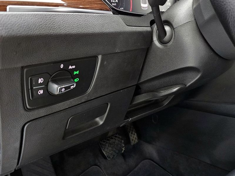 2018 Volkswagen Passat 2.0 TDI Premium photo 16