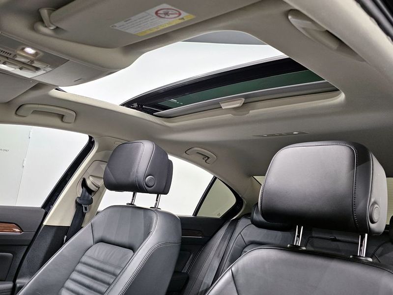 2018 Volkswagen Passat 2.0 TDI Premium photo 19