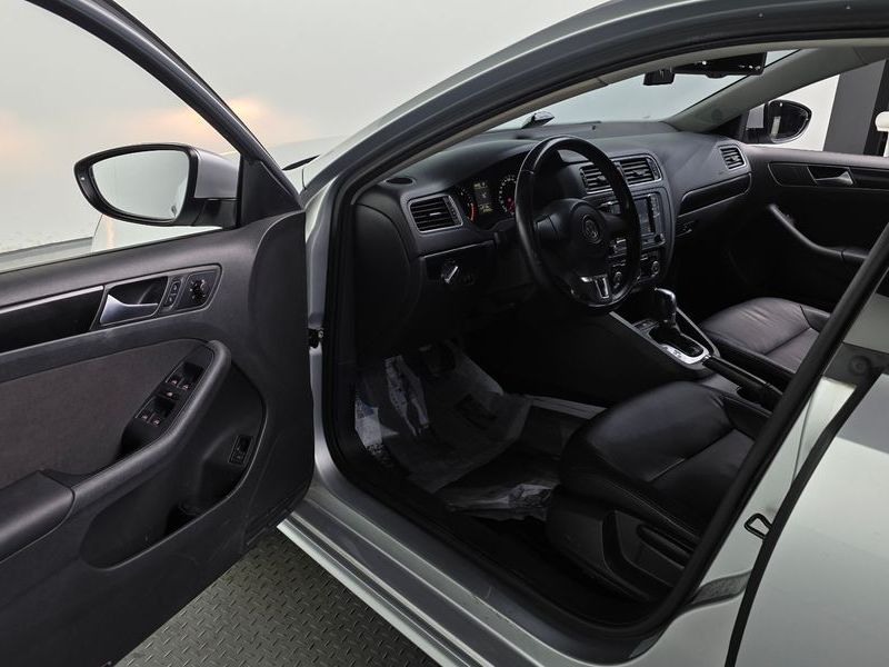 2013 Volkswagen Jetta 1.6 TDI Blue Motion 6th photo 11