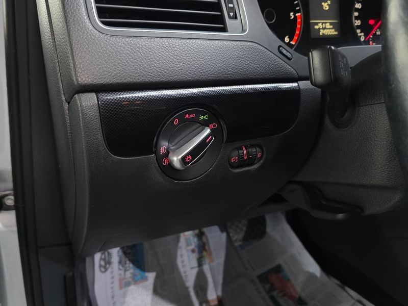 2013 Volkswagen Jetta 1.6 TDI Blue Motion 6th photo 18