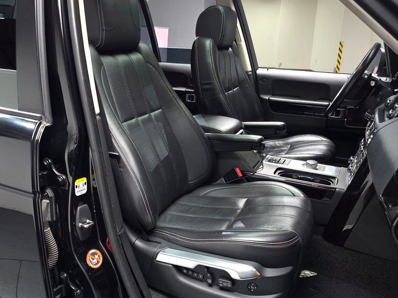 2012 Land Rover Range Rover 4.4 TDV8 Vogue photo 10