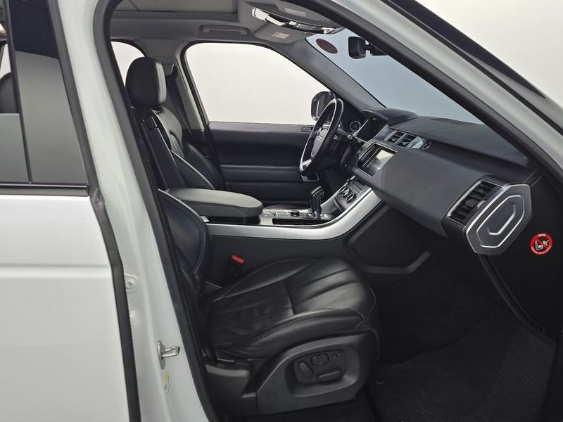 2014 Land Rover Range Rover Sport 3.0 SDV6 HSE Dynamic photo 11