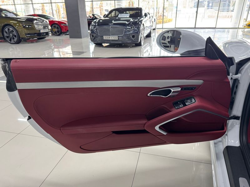 2022 Porsche 718 4.0 25th Edition photo 7