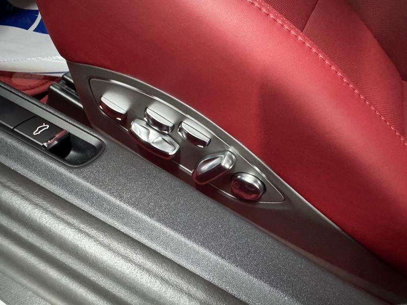 2022 Porsche 718 4.0 25th Edition photo 9