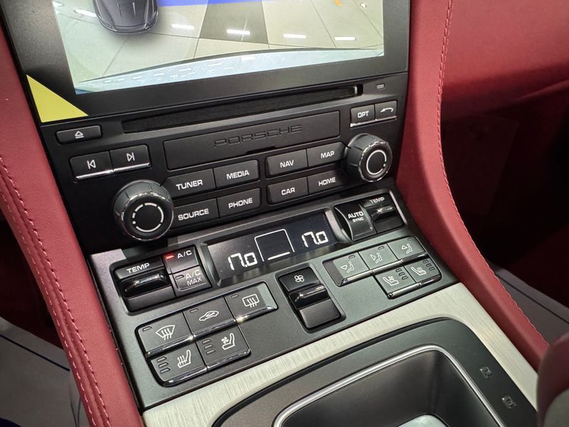2022 Porsche 718 4.0 25th Edition photo 12