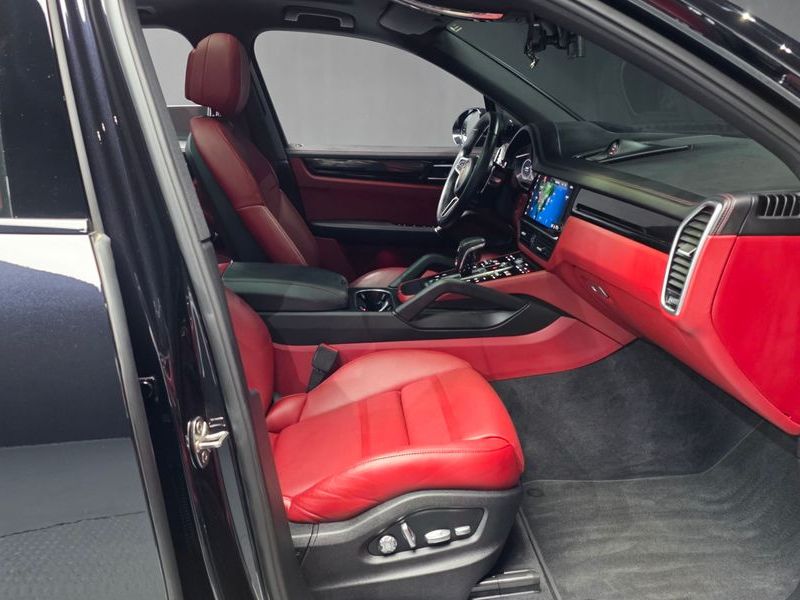 2020 Porsche Cayenne 3.0 photo 11