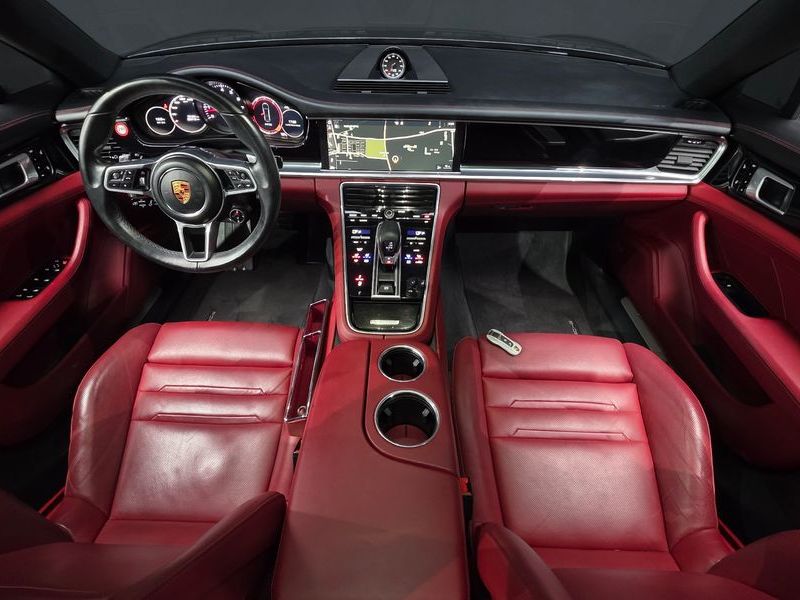 2018 Porsche Panamera 3.0 AWD photo 7